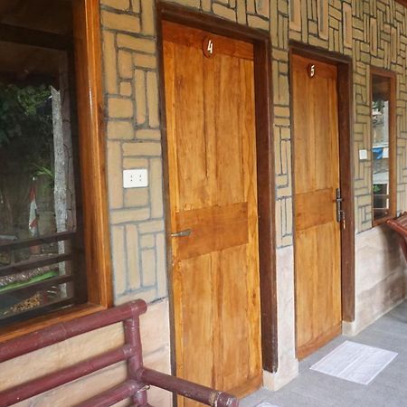 Rain Forest Guest House And Jungle Trekking บูกิตลาวัง ภายนอก รูปภาพ