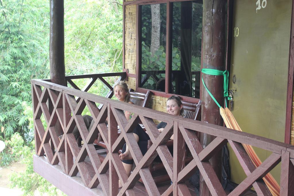 Rain Forest Guest House And Jungle Trekking บูกิตลาวัง ภายนอก รูปภาพ