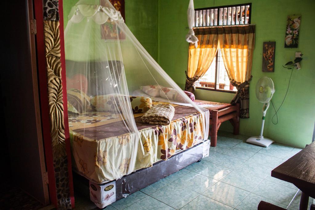 Rain Forest Guest House And Jungle Trekking บูกิตลาวัง ภายนอก รูปภาพ